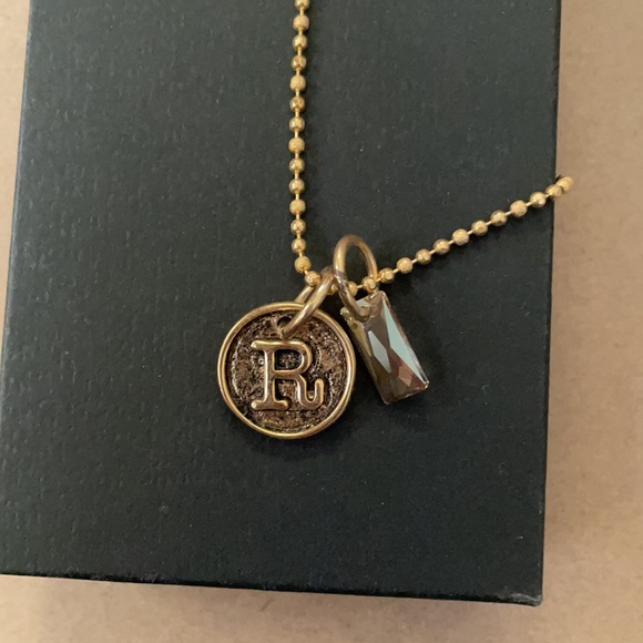 Initial R Gold Necklace - Picture 2 of 3
